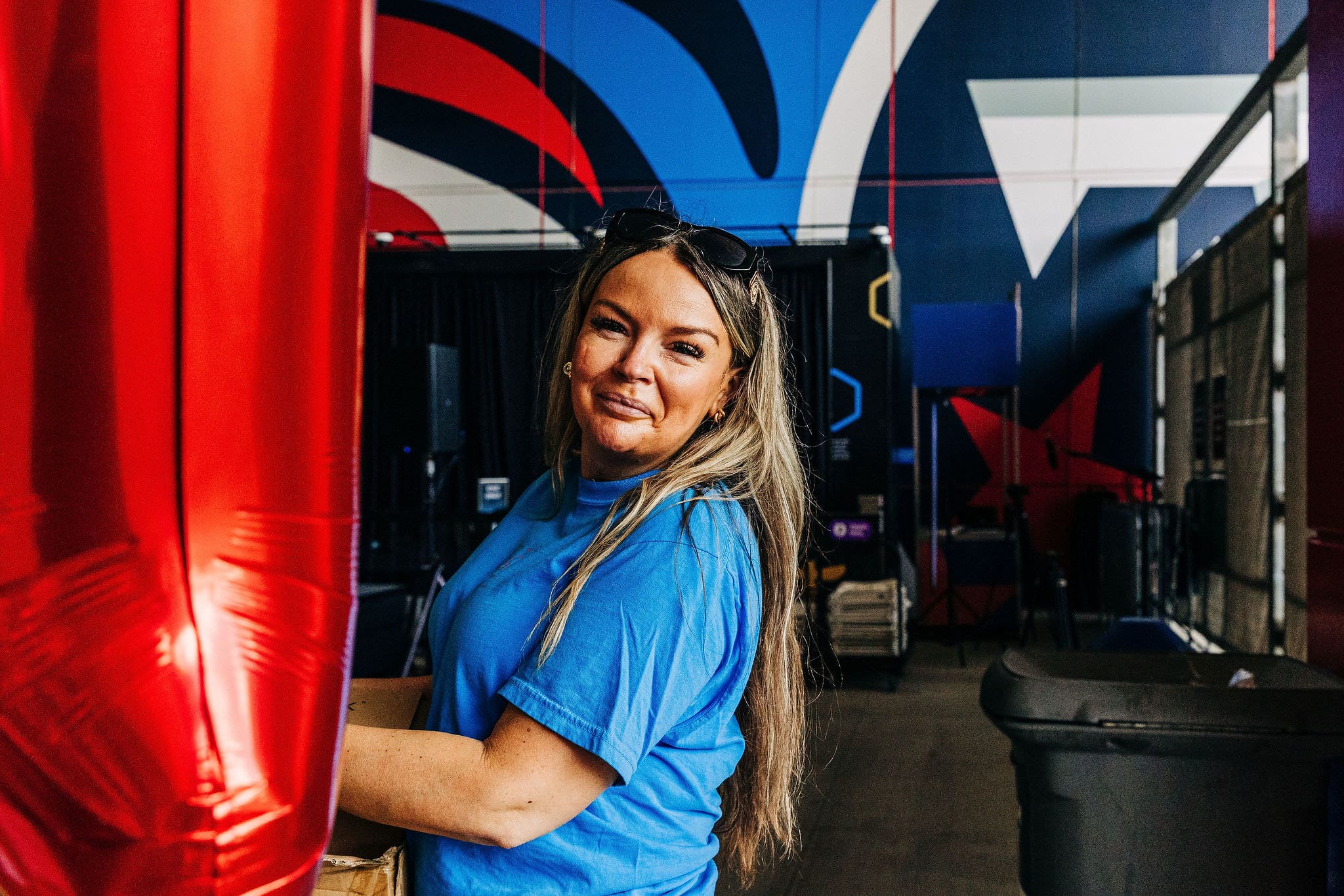 Volunteer at STB-54687023686_442fdf6eb8_k